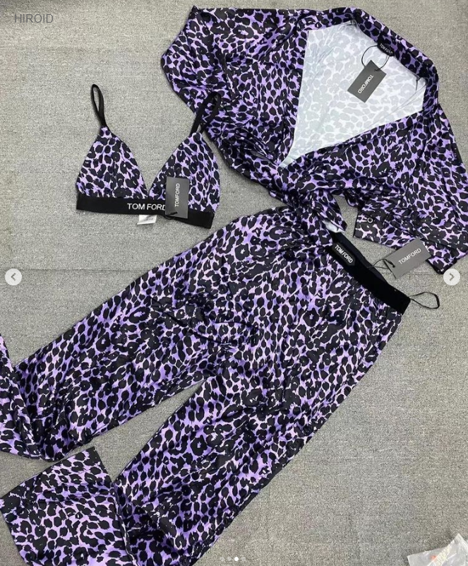 TF01 TOM FORD Three Piece Shirt pants and bra suit